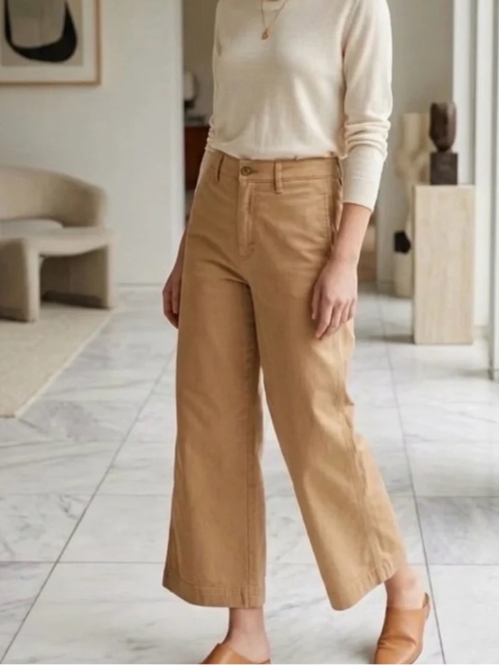 Vigoss Wide-Leg Cropped Chino Pants in Camel 32